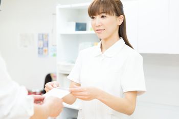 イーピーエスのCRA中途採用事情と年収を含む労働環境について